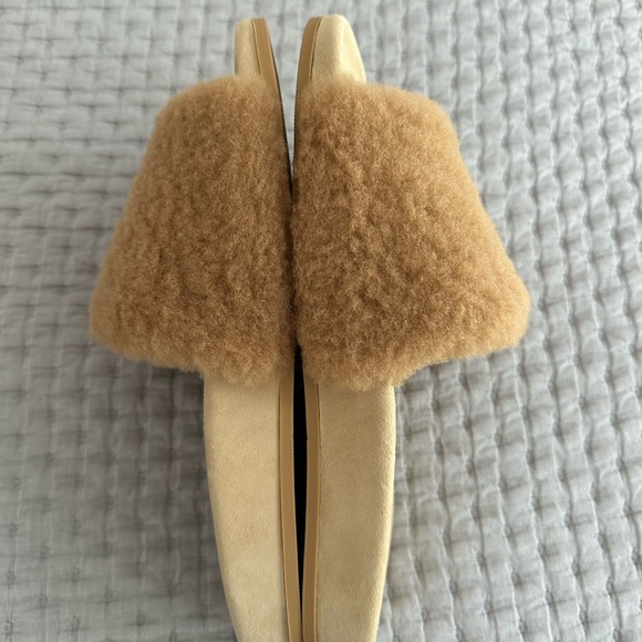 Jenni Kayne Shoes - Jenni Kayne shearling slides sandals